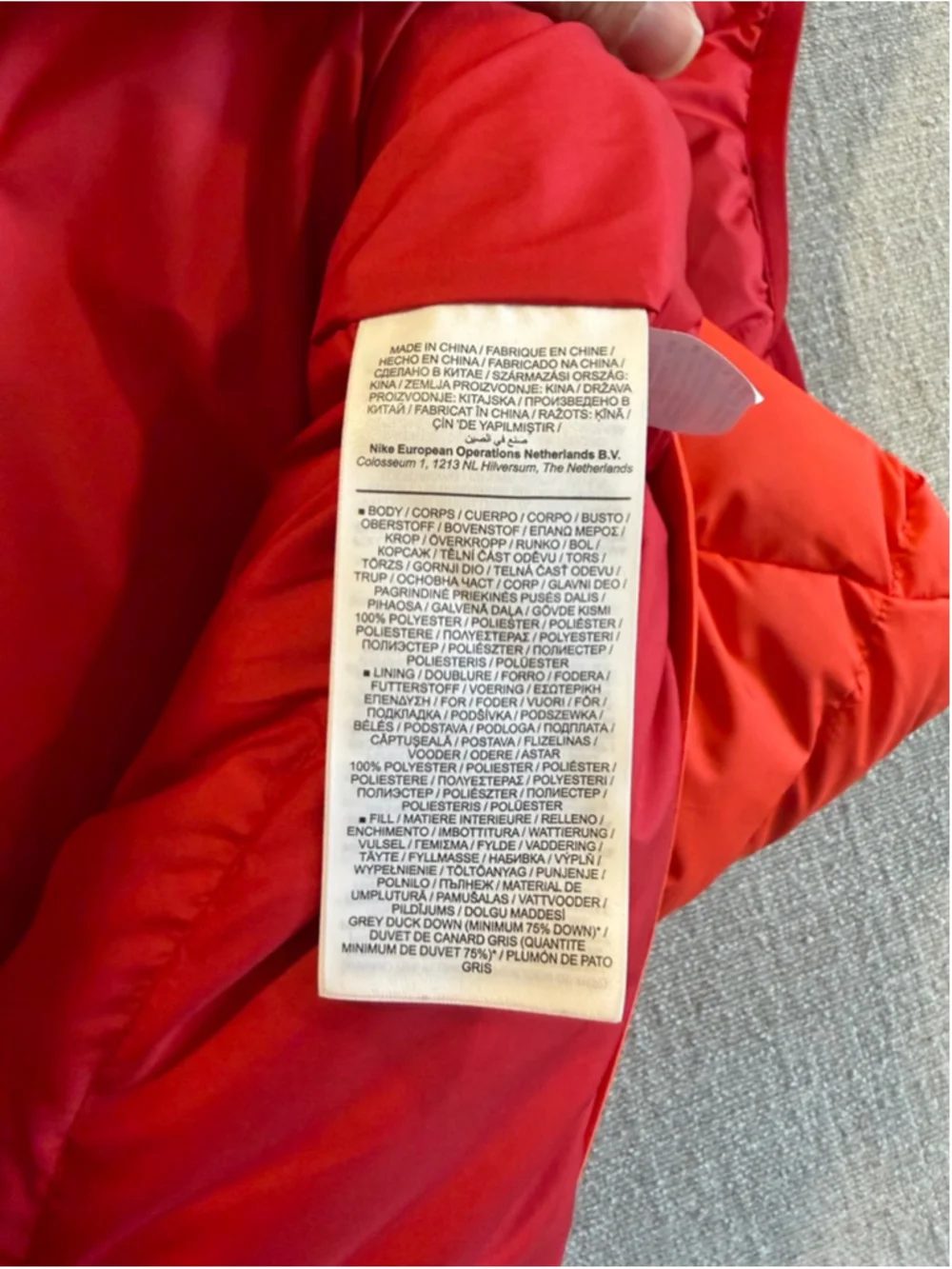 Nike Men's Down Fill Windrunner Habanero Red Full Zip Puffer Vest medium